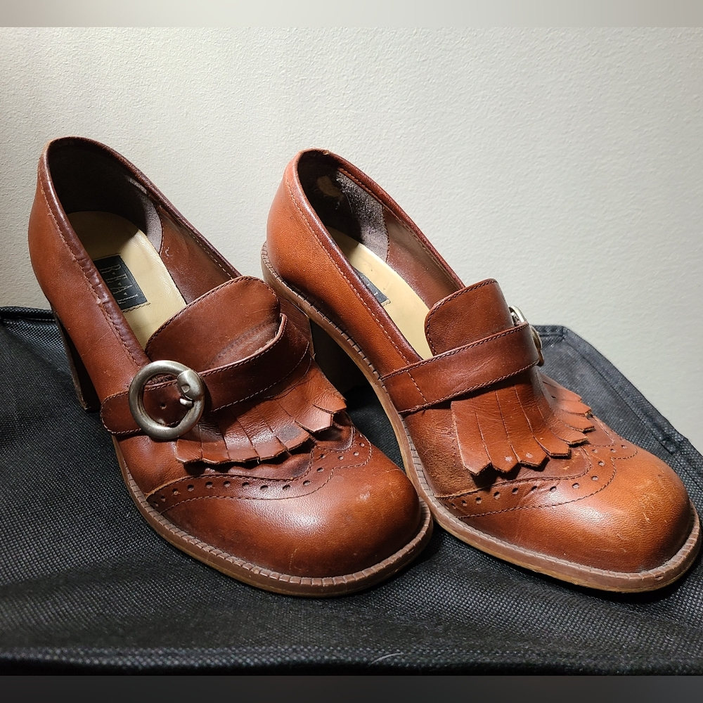 Y2K/90's chunky heel mary janes
